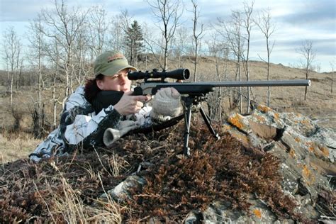 The pros and cons of hunting with single-shot rifles • Outdoor Canada