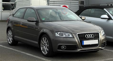 File:Audi A3 1.2 TFSI Ambition S-line (8P, 3. Facelift) – Frontansicht, 17. Mai 2011, Velbert ...