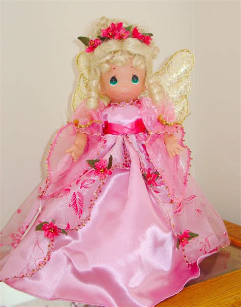 Precious Moments Christmas doll | Precious moments dolls, Bride dolls ...