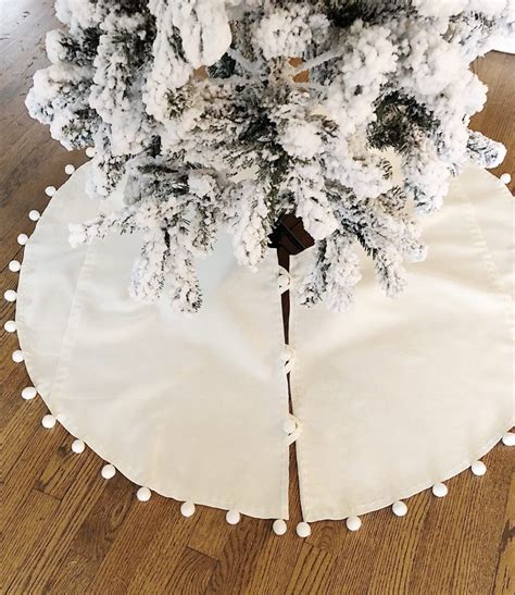 Make It Yourself Christmas Tree Skirt With Tassels