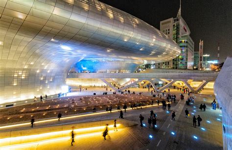 Dongdaemun Design Plaza, Seoul by Zaha Hadid: The Metonymic Landscape ...