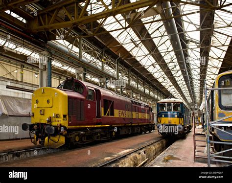 Interior of Eastleigh Railway Works, Eastleigh, Hampshire, UK Stock Photo - Alamy