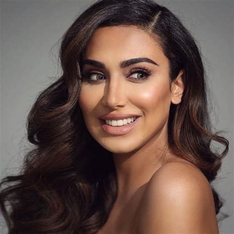 Huda Kattan reveals unrealistic beauty standards through her photoshoot ...