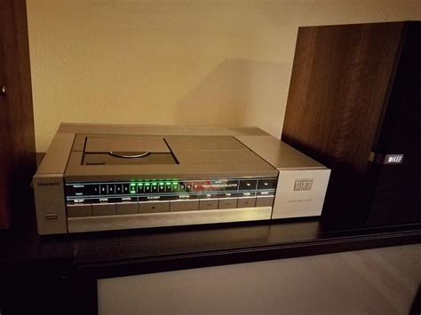 Thrift store find. Magnavox FD-2000 (US Version of Philips CD-200, 1983 ...