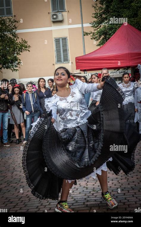 Gypsy festival in Rome Stock Photo - Alamy