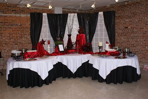 8 Best Red Black And White Wedding Decorations