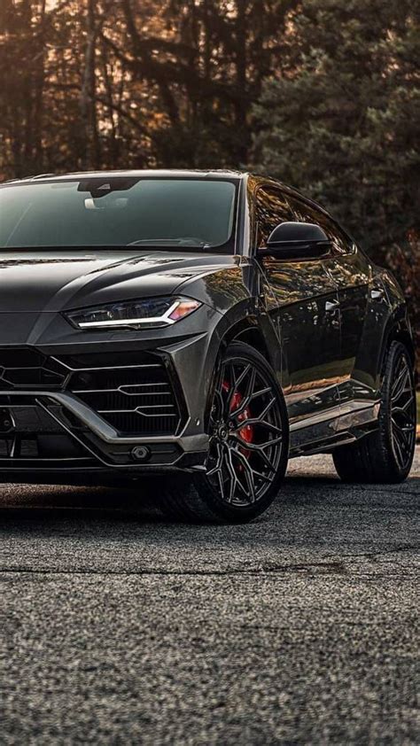 Lamborghini Urus Wallpaper