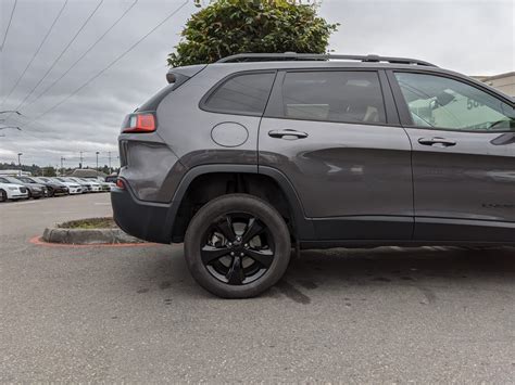 Did the dealer just lie to me? Lift kit install | 2014+ Jeep Cherokee Forums