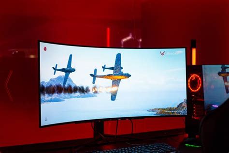 LG’s UltraGear OLED gaming monitors look as good in person as I hoped - The Verge