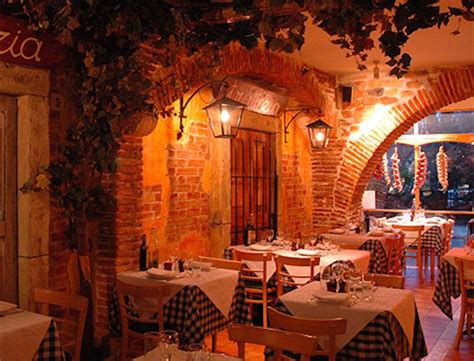 The Classic London Guide | Goop | Italian restaurant decor, Italy restaurant, Italian bistro