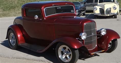 Custom 1932 Ford Coupe Deuce is a true masterpiece work of art - alt_driver