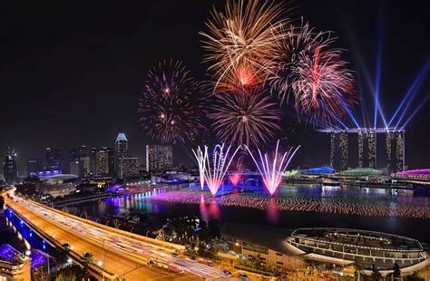 Singapore fireworks night 2014 new year wallpaper | 2048x1343 | 228447 | WallpaperUP