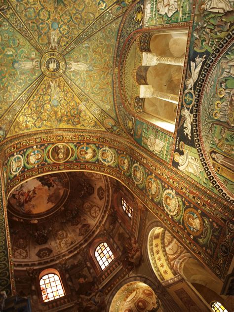 Interior, Basilica di San Vitale, Ravenna, Italia Ravenna, Basilica, Eiffel Tower Inside ...