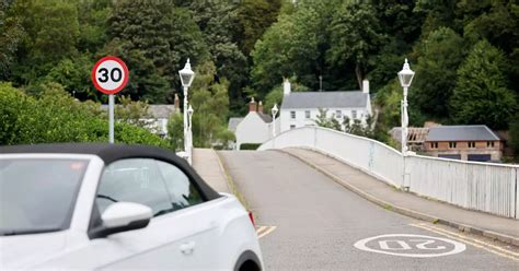 The Welsh border bridge where 20mph change could leave it with two speed limits - North Wales Live