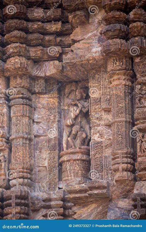 Kamasutra Postures in Hindu Indian Temples. Erotic Statues. Hindu Sun ...