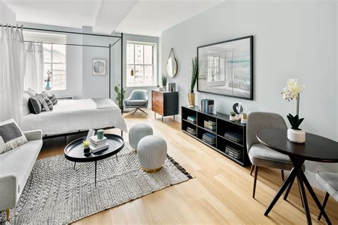 Apartment New York, NY | 63 Wall Street | Neighborhood | New york studio apartment, Living room ...