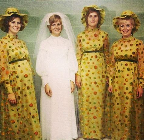 46 Hilarious Vintage Bridesmaid Dresses That Didn't Stand The Test Of Time | DeMilked