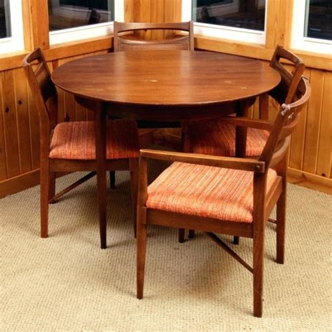 American Of Martinsville Dining Room Set