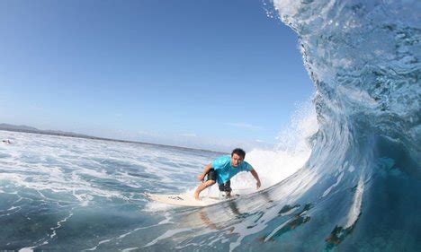 Enjoy Surfing in La Union | Travel to the Philippines