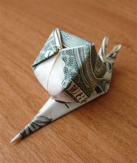 25 Exceptional Dollar Bill Origami Examples