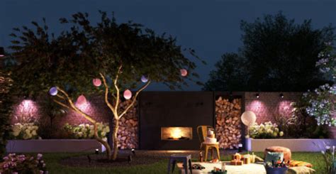 Philips Hue smart lighting goes outdoors... and the results are magical ...