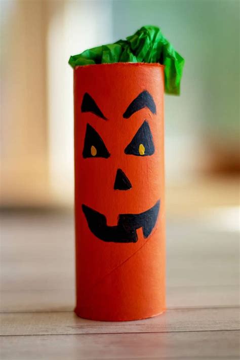 4 Fun Halloween Toilet Paper Roll Crafts | Easy Crafts for Kids | Halloween toilet paper roll ...