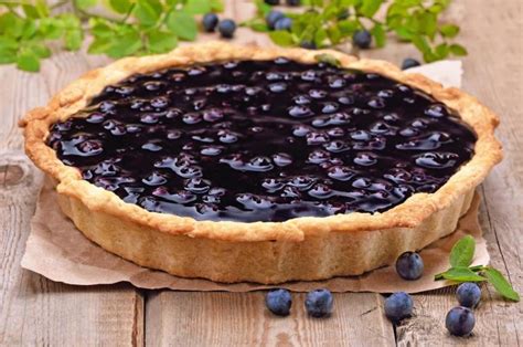 Fresh Blueberry Pie Recipe | The Old Farmer's Almanac