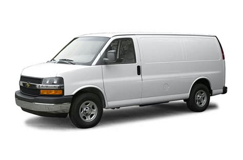 2004 Chevrolet Express 3500 Specs, Trims & Colors | Cars.com