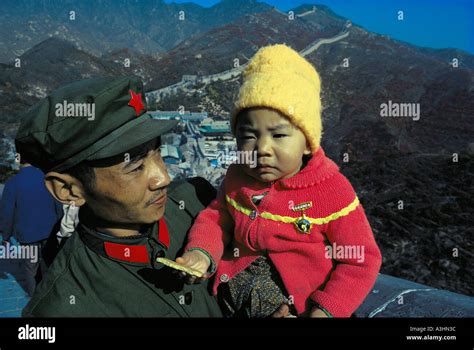 portrait of soldier and daughter section of the great wall china editorial use only Stock Photo ...