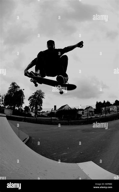 Boy sports injury Black and White Stock Photos & Images - Alamy