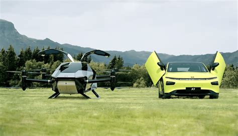 World’s First Flying Car | XPeng X2 Creative Tech Review