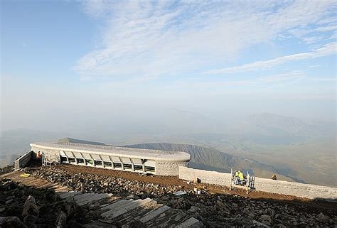 The UK's highest cafe opens at the summit of Mount Snowdon | Daily Mail Online