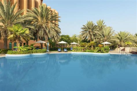 Sheraton Abu Dhabi Hotel & Resort in United Arab Emirates - Room Deals ...