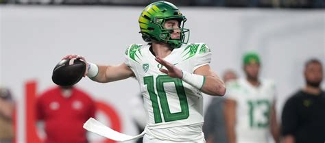 2024 NFL Draft Scouting Report: Bo Nix (QB – Oregon) | FantasyPros