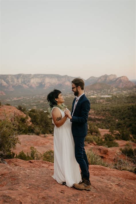 Sunset Sedona Elopement - sparrowsongcollective.com