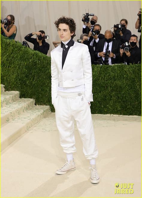 Met Gala 2021 Co-Chair Timothee Chalamet Makes His Big Entrance!: Photo ...