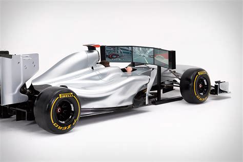Formula 1 Full Size Racing Simulator | Uncrate