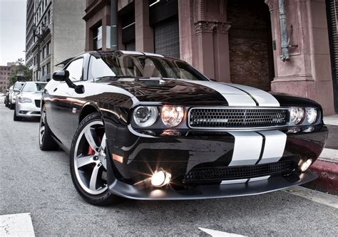 2012 Dodge Challenger SRT8 392 Review, Specs, Price & Pictures