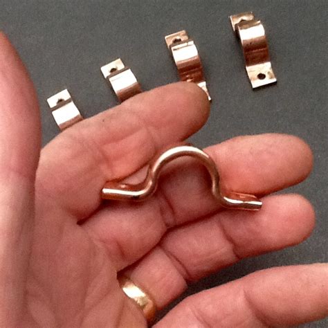 15mm Pipe Clips Copper For 15mm Outside Diameter Water Pipes