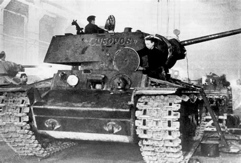 KV-1 heavy tank , 1942 | Aircraft of World War II - WW2Aircraft.net Forums