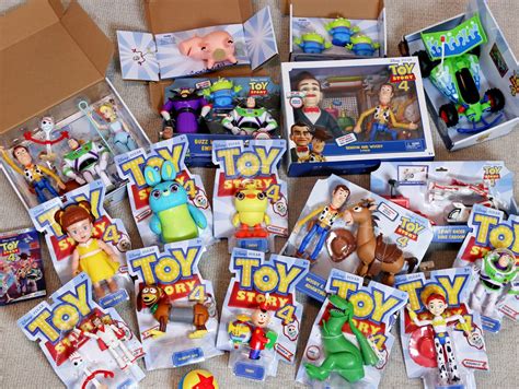 Dan the Pixar Fan: Toy Story 4: Complete 7" Action Figure Collection ...