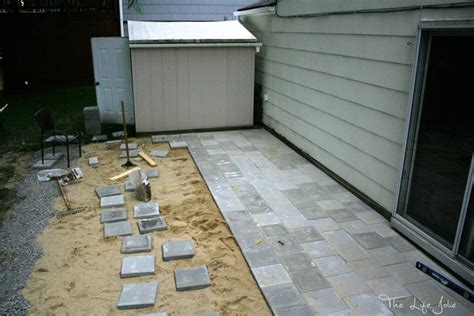 Build Concrete Paver Patio / Paver Patio Vs. Concrete Patio - Vision ...