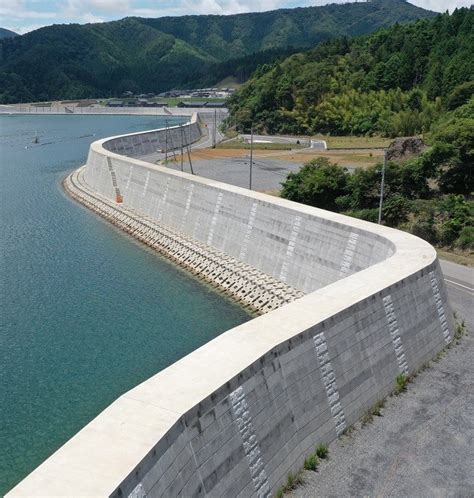 Residents lose coastal vistas to fortress-like tsunami walls : The Asahi Shimbun