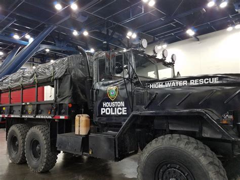 Weather Ready Expo‏ @WeatherReadyHTX Jun 3 More .@houstonpolice is here too! Come tour a high ...