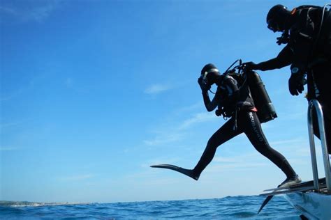 Scuba Diving in Lakshadweep Islands by PADI-Certified Instructors