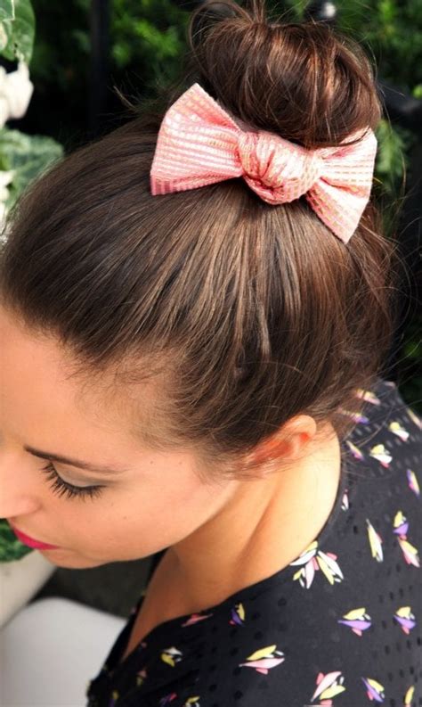 32 Adorable Hairstyles with Bows - Style Motivation