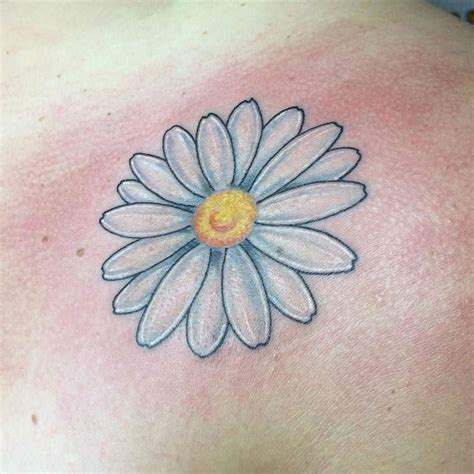 24 Photos of Cheerful Daisy Tattoos - Sortra