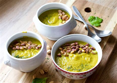 Broccoli and Avocado Cream Soup Recipe (Vegan) - Refresh My Health