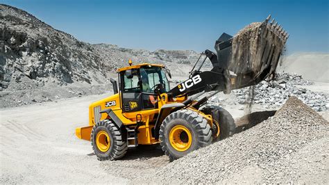 JCB introduces the world's first Backhoe Loader with AMT and the largest Made in India Excavator ...