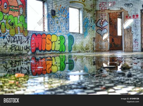 Graffiti Abandoned Image & Photo (Free Trial) | Bigstock